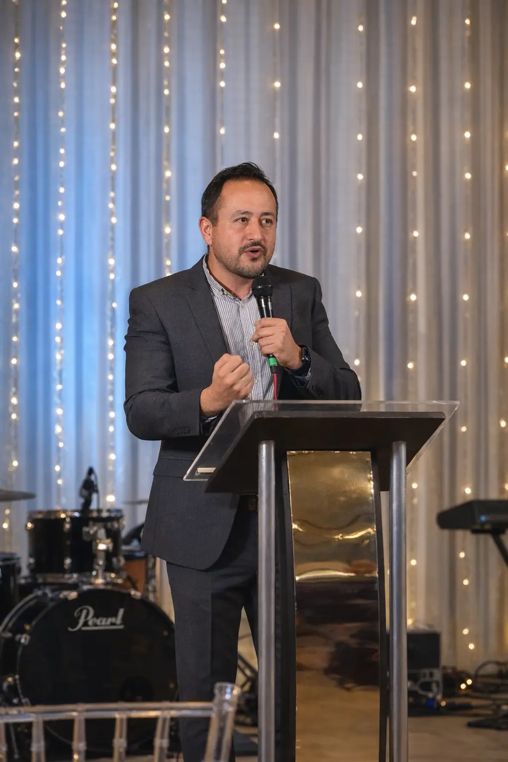 Co-pastor Esteban